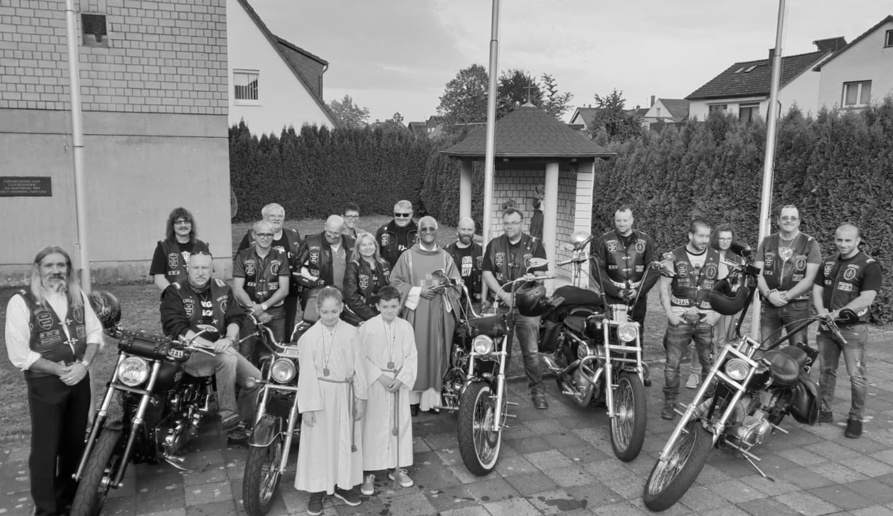 09.09.2018 | neue Ministranten mit JESUS BIKER® Korso begleitet
